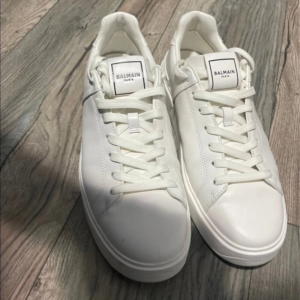 Balmain embossed leather sneakers almost new